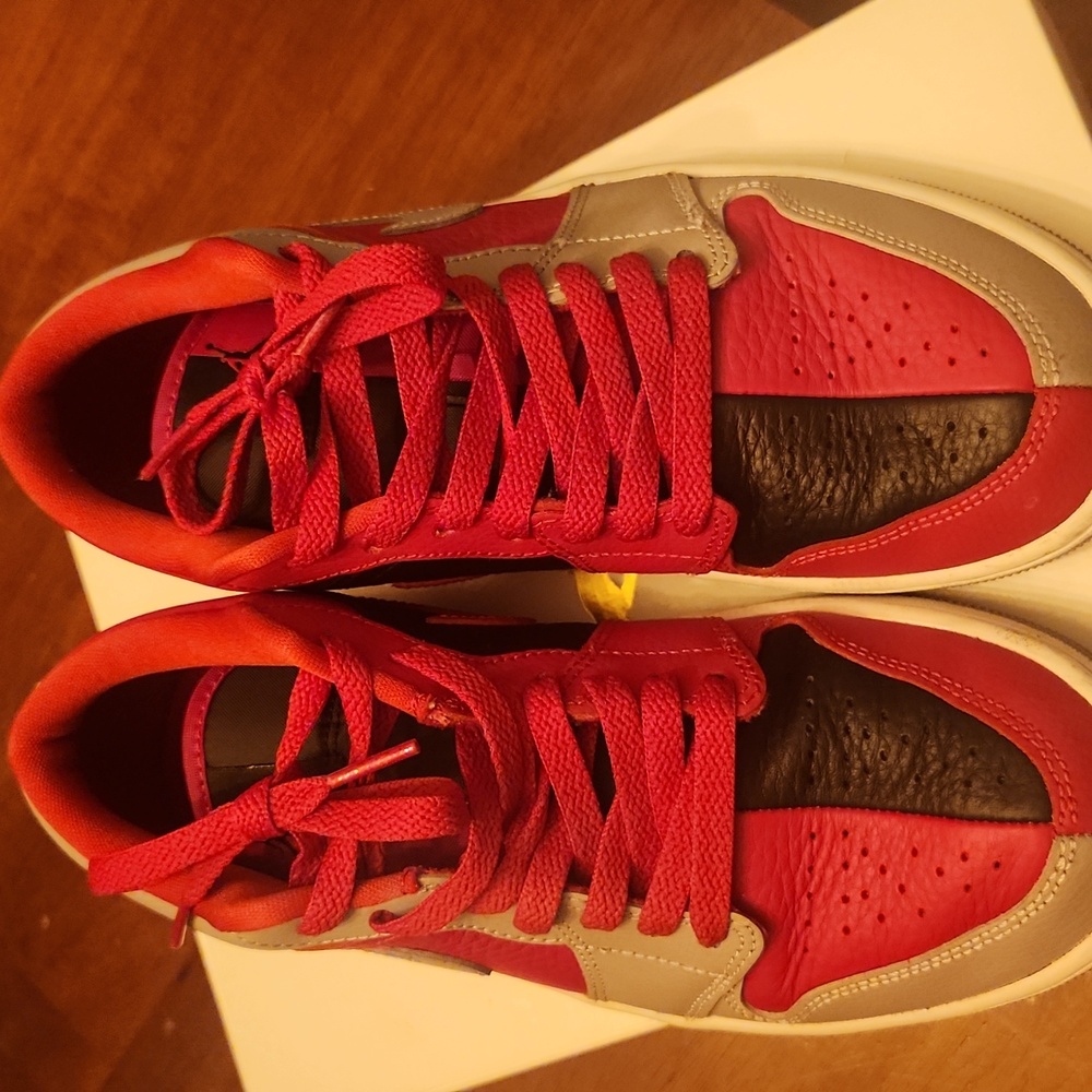 WOMENS  AIR JORDAN 1 LOW